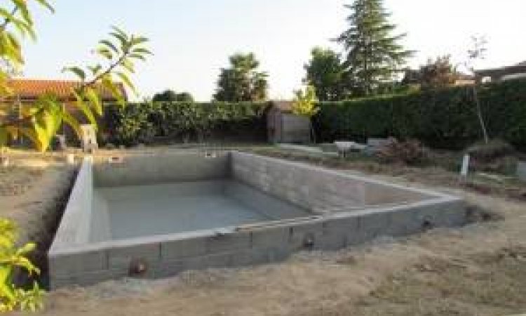 Construction de piscine maçonnée à Toulouse et sa région. ATOLL PISCINES