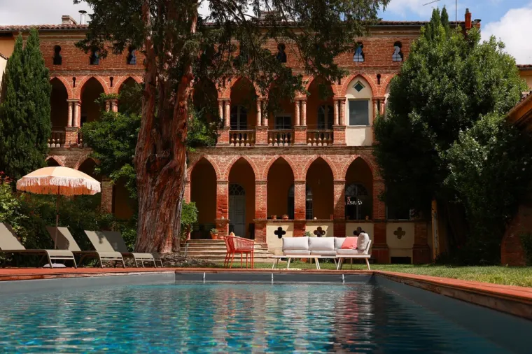 Découvrez les piscines en béton sur mesure à Toulouse avec ATOLL PISCINES, Toulouse, ATOLL PISCINES