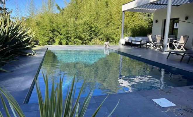 Piscine contemporaine proche de Toulouse, Toulouse, ATOLL PISCINES