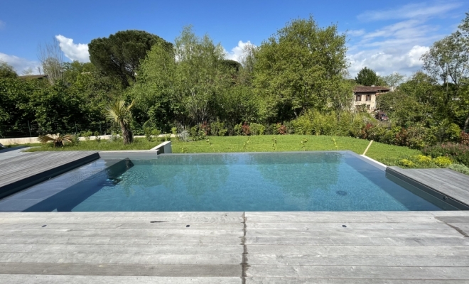 Piscine à débordement ATOLL Piscines Toulouse
